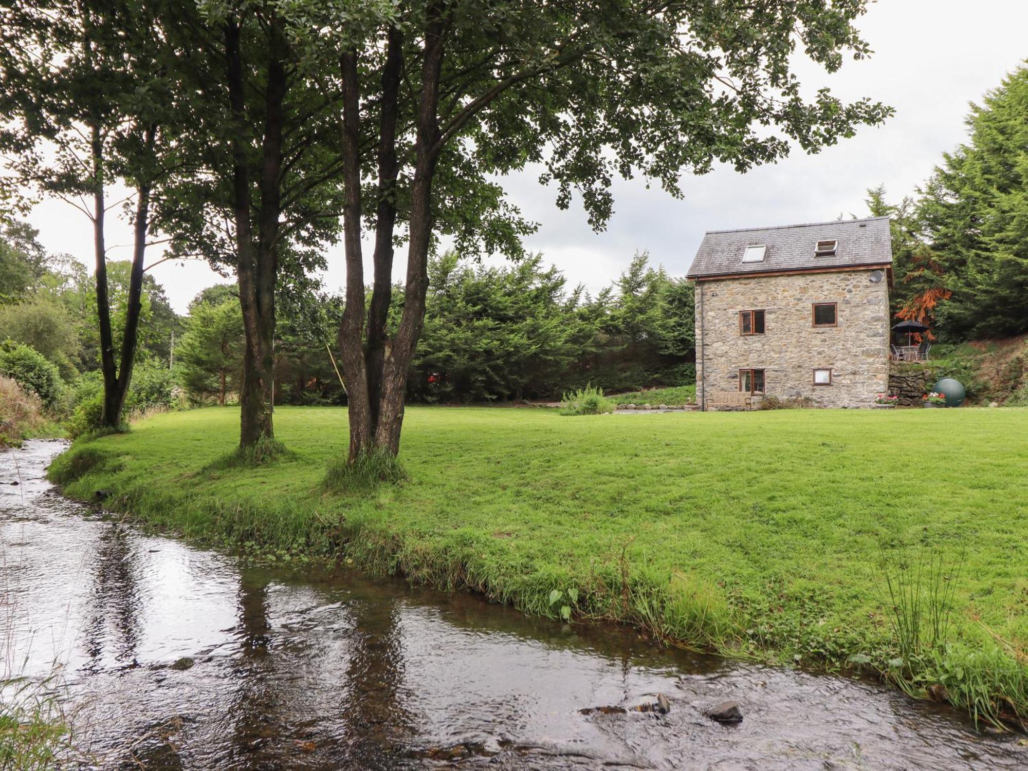 Yr Hen Felin Villa Oswestry Eksteriør bilde